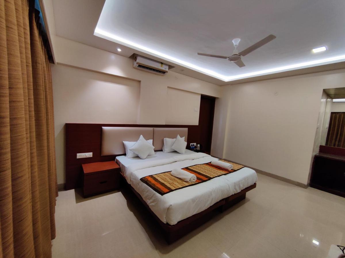 Serenity By Monarch, Baner Pune Méribel Village Exterior foto
