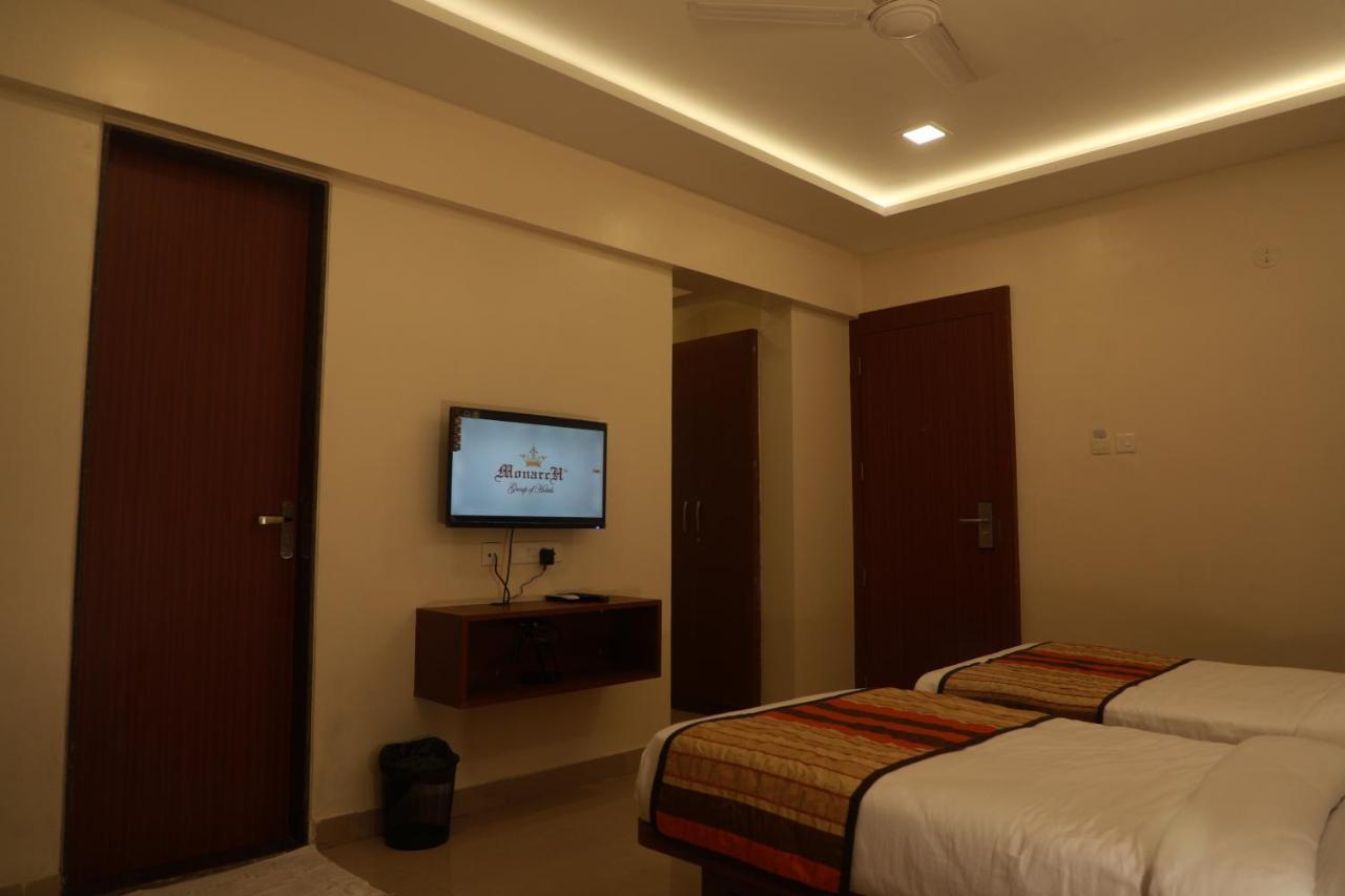 Serenity By Monarch, Baner Pune Méribel Village Exterior foto